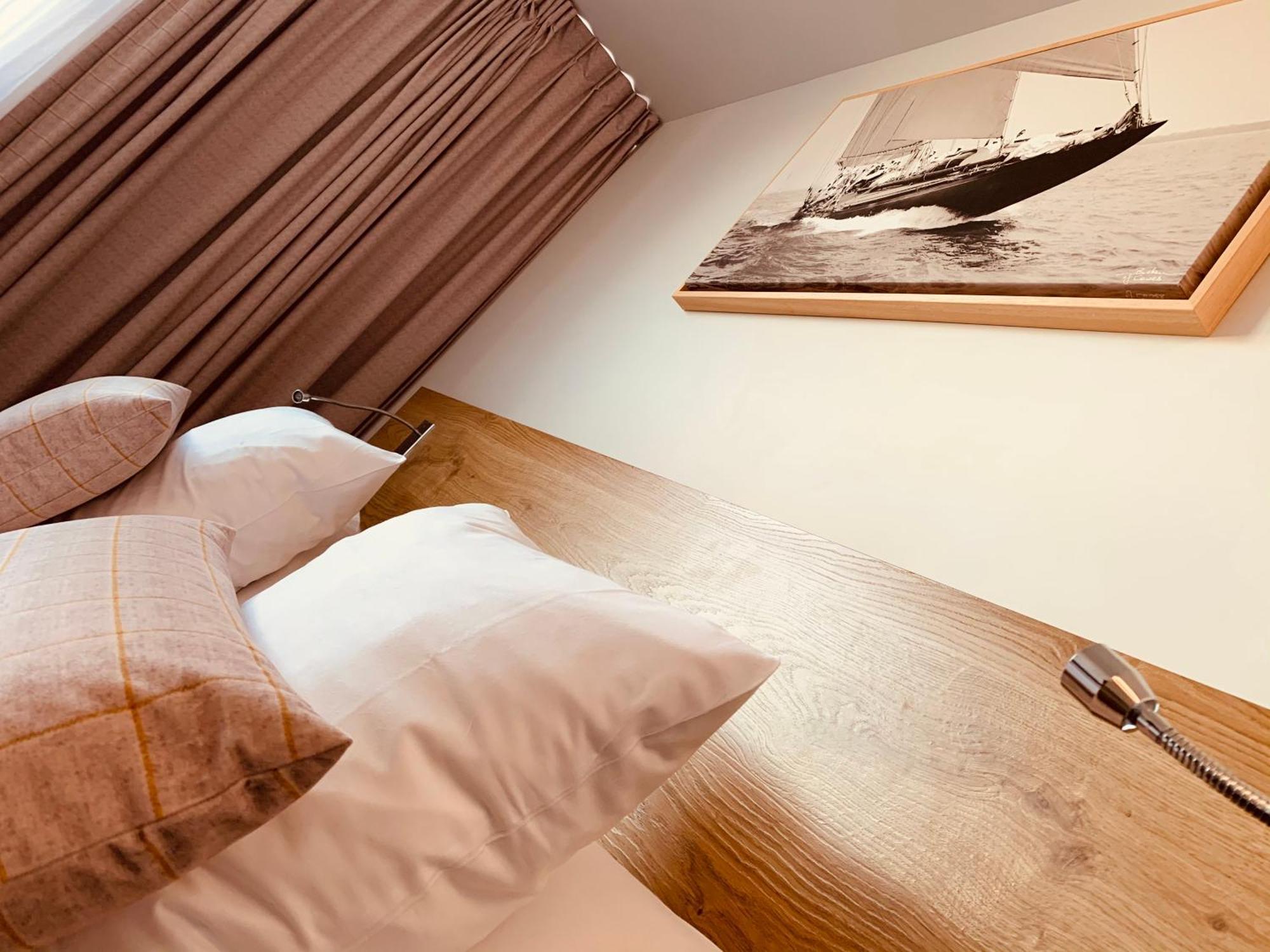 Le Nautica Hotel Perros-Guirec Exteriör bild
